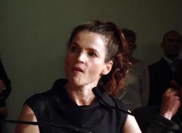 Julia Ormond