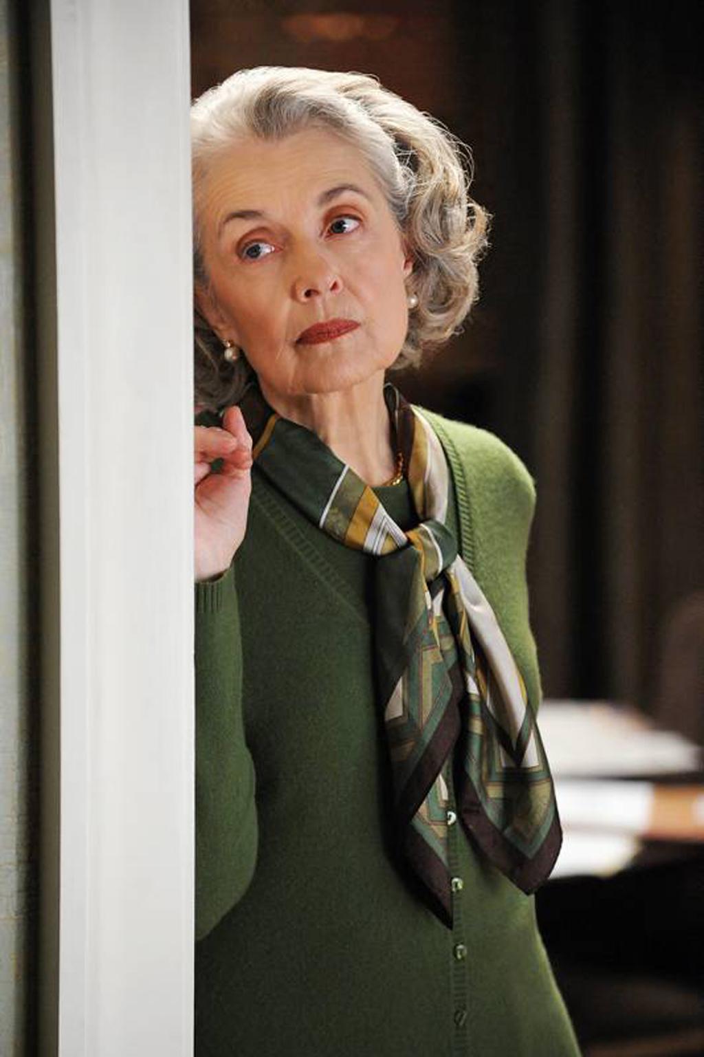 Photos (1/2) Mary Beth Peil - Comme Au Cinéma