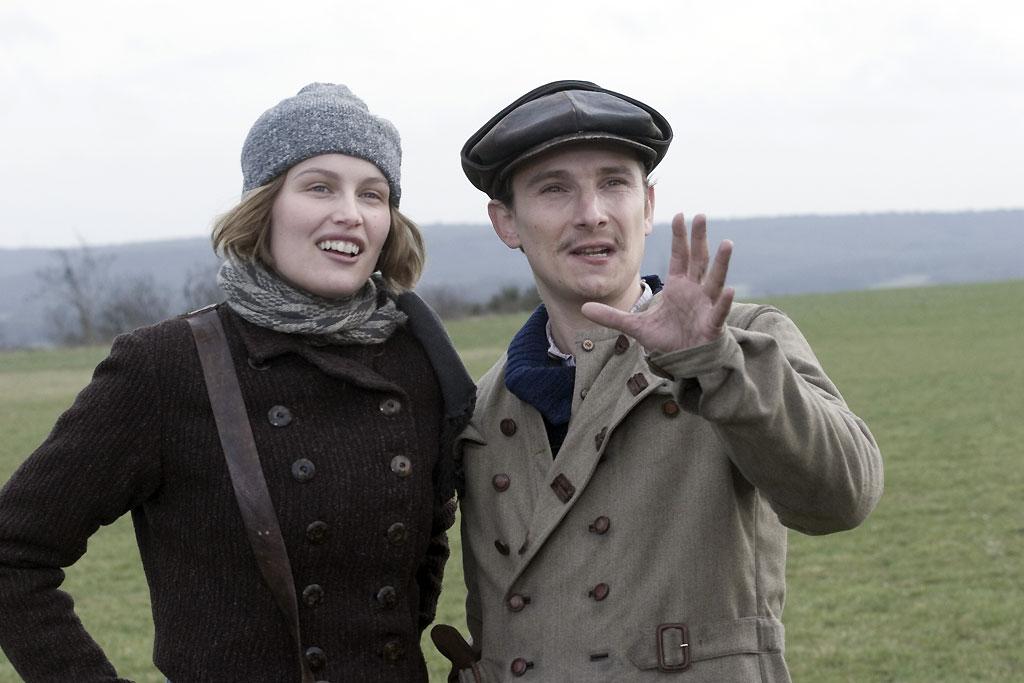 Photos (1/29) La Jeune Fille Et Les Loups Comme Au Cinéma